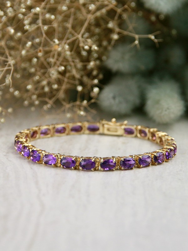 Shop Elegant Rose Quartz and Amethyst 18K Gold Bracelet for Women | Gehna