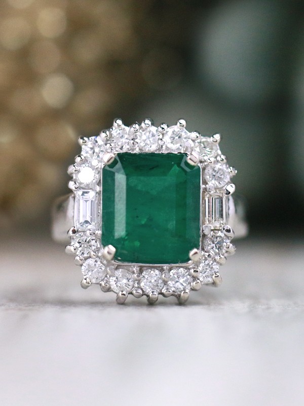 3.39CT Natural Emerald and 1.04CT Diamond Fancy Solid 14 Karat Gold Cocktail Ring