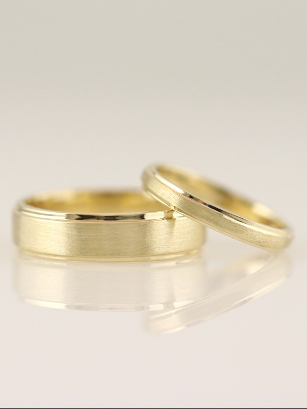 SET: 2.8MM and 5.5MM Satin Finish with Polished Rim Matching Wedding Bands Solid 14K Gold (14KR) Rings 