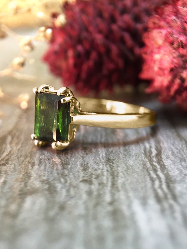 5x7MM Green Tourmaline Solitaire Engagement <Prong> Solid 14K Yellow Gold (14KY) Colored Stone Wedding Ring