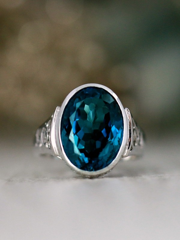 Blue Topaz and Diamond Solid 14 Karat Gold Ring 
