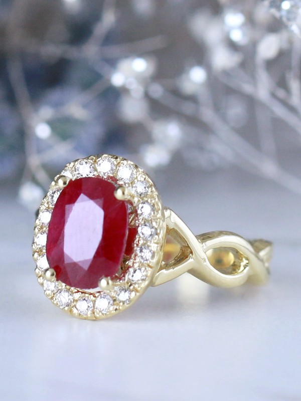 8X6MM Oval Natural Ruby 14 Karat Engagement Ring