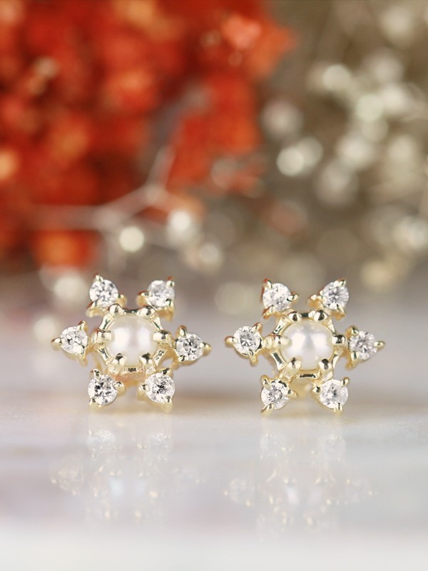 Natural Pearl Diamond Sunburst Solid 14 Karat Gold Earring